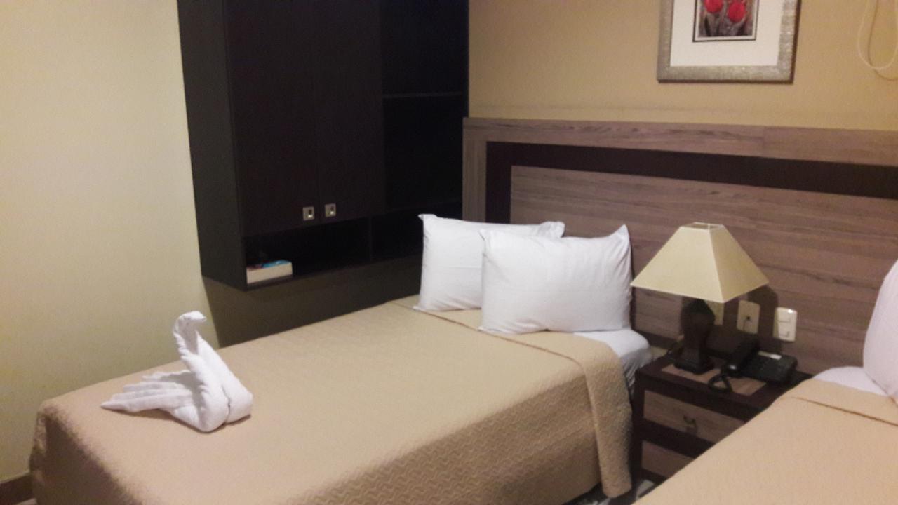 Atlantic Blue Hotel 瓜亚基尔 外观 照片