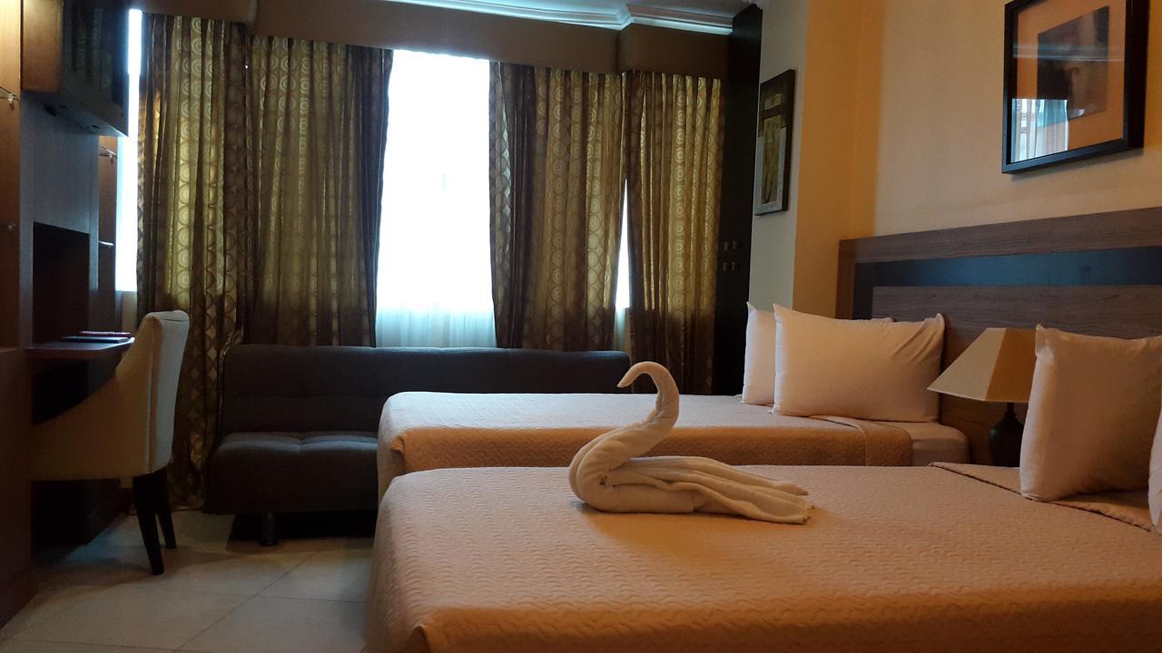 Atlantic Blue Hotel 瓜亚基尔 外观 照片