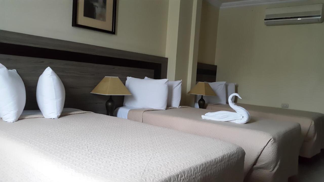 Atlantic Blue Hotel 瓜亚基尔 外观 照片