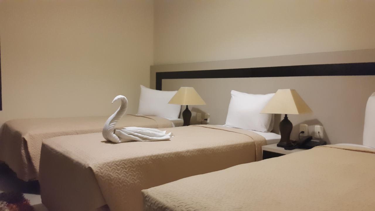 Atlantic Blue Hotel 瓜亚基尔 外观 照片